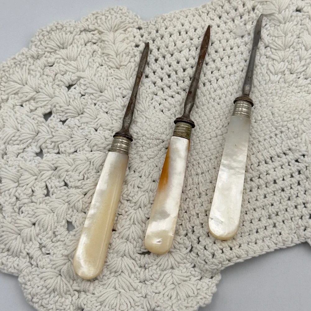 Antique Mother of Pearl Nut Picks Stilettos Set of 3 Victorian‎ Shell Handles